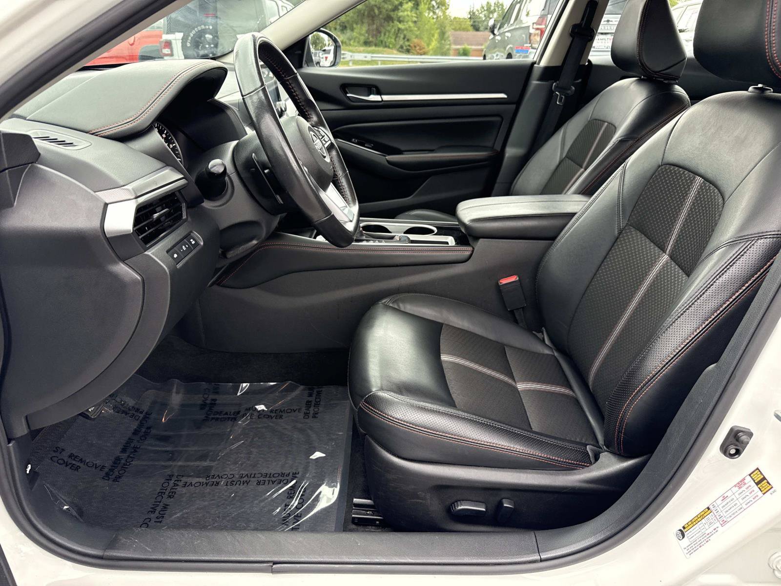 Used 2024 Nissan Altima 2.5 SR FWD image 29