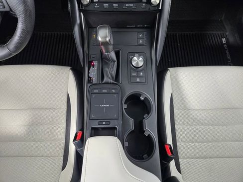 Used 2022 Lexus IS 350 F Sport image 24