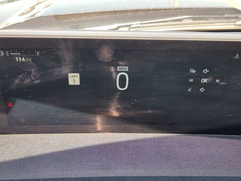 Used 2025 Ford Expedition Active image 15