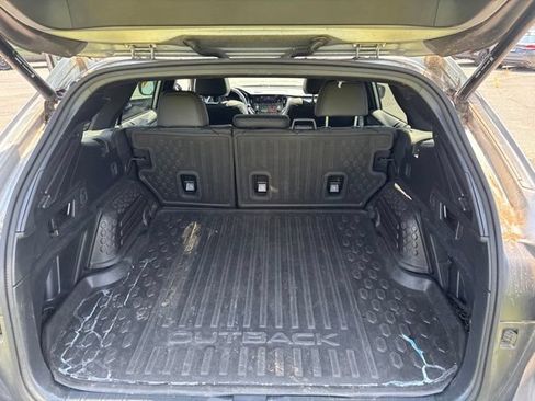 Certified 2022 Subaru Outback Wilderness w/ Wilderness Package AWD/4WD image 18