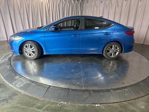 Used 2017 Hyundai Elantra SE FWD image 8