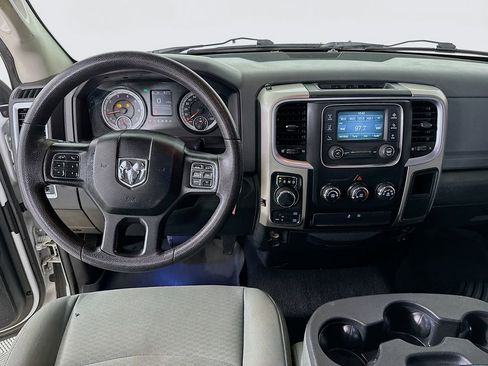 Used 2016 RAM 1500 Classic SLT AWD/4WD image 19