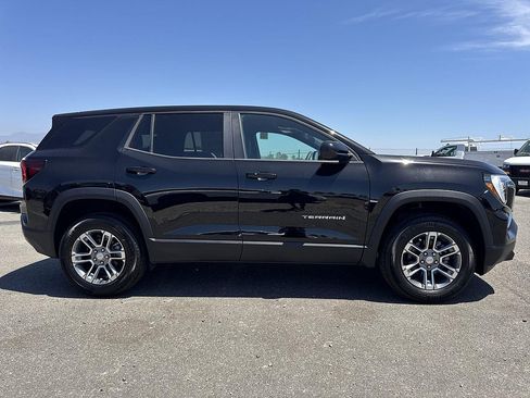 New 2027 GMC Terrain Elevation w/ LPO, Floor Liner Package FWD image 3