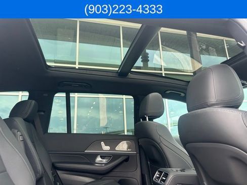Used 2025 Mercedes-Benz GLS 450 4MATIC image 46