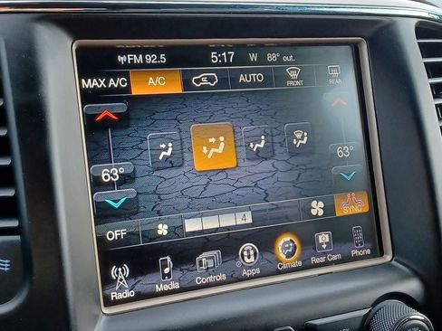 Used 2017 Jeep Grand Cherokee Laredo w/ Quick Order Package 23E AWD/4WD image 21