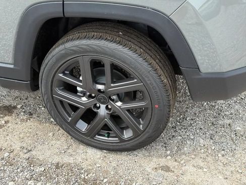New 2026 Jeep Compass Limited w/ Sun, Sound & Navigation Group AWD/4WD image 25