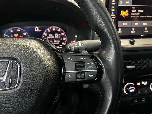 Used 2023 Honda Accord Touring image 18
