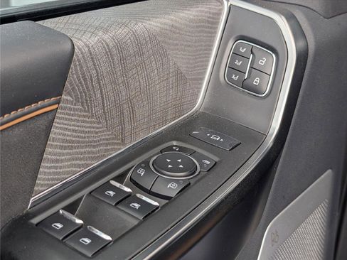 Used 2024 Ford F250 Platinum w/ FX4 Off-Road Package AWD/4WD image 15