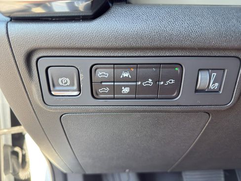 New 2026 GMC Hummer EV 4x4 Crew Cab image 17