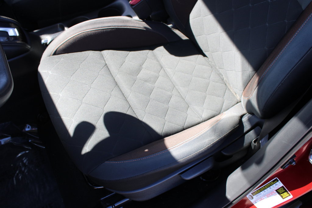 Used 2020 Nissan Kicks SR FWD image 15