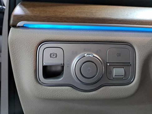 Used 2020 Mercedes-Benz GLE 350 image 25