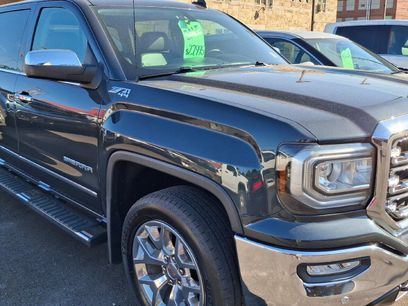 Used 2017 GMC Sierra 1500 SLT w/ SLT Premium Package
