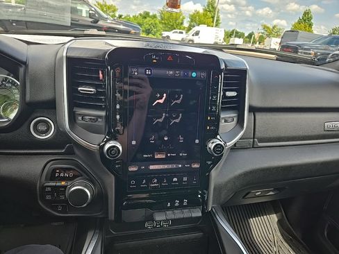 Used 2025 RAM 1500 Big Horn AWD/4WD image 19