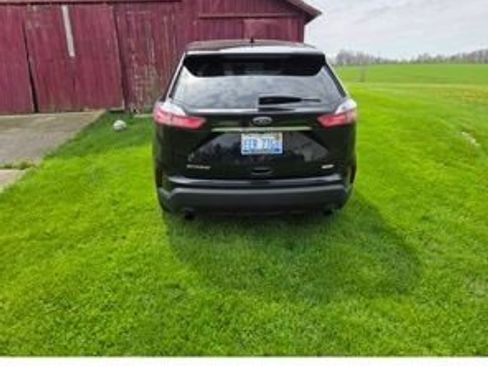 Used 2019 Ford Edge SE AWD/4WD image 4