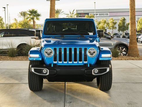 Used 2022 Jeep Wrangler Unlimited Sahara image 8