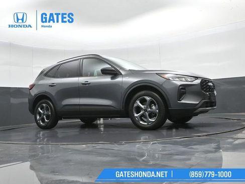 Used 2025 Ford Escape ST-Line AWD/4WD image 39