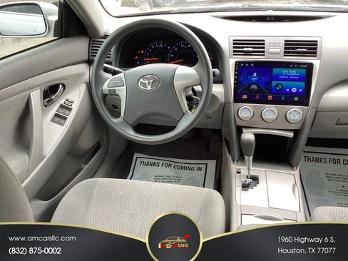 Used 2011 Toyota Camry LE image 21