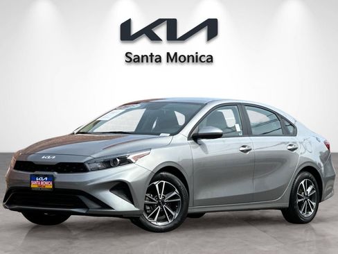 Certified 2023 Kia Forte LXS FWD image 2