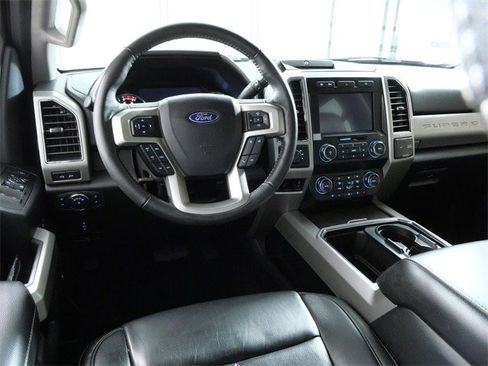 Certified 2021 Ford F350 Lariat w/ Lariat Value Package image 4