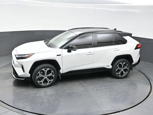 Used 2024 Toyota RAV4 XSE w/ Weather Package AWD/4WD image 36