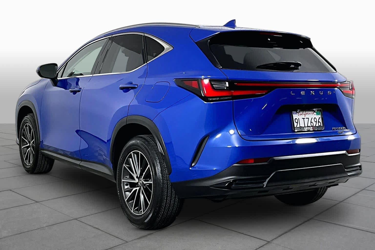 Used 2024 Lexus NX 350h AWD w/ Vision Package image 11