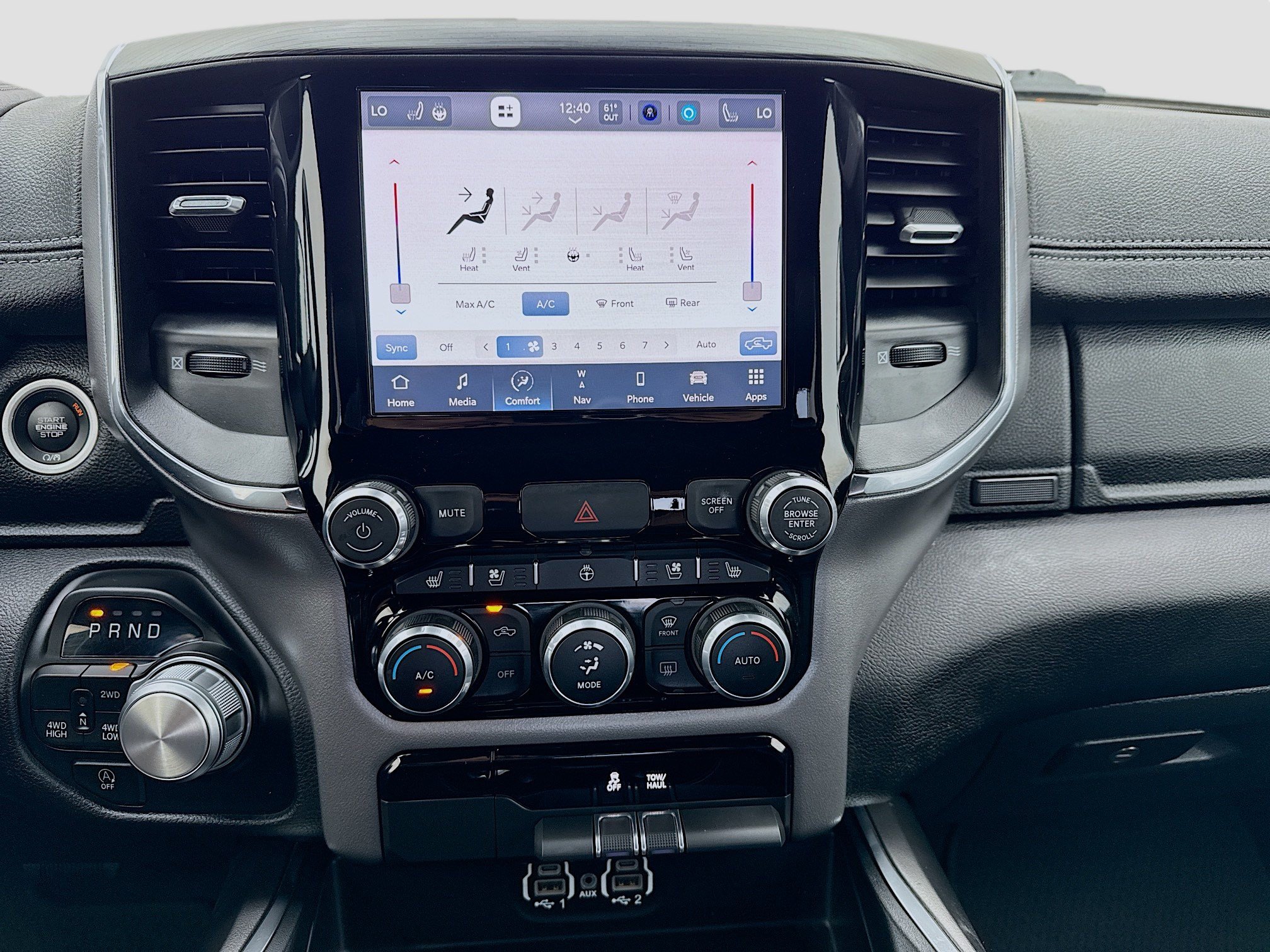 Used 2024 RAM 1500 Laramie AWD/4WD image 12