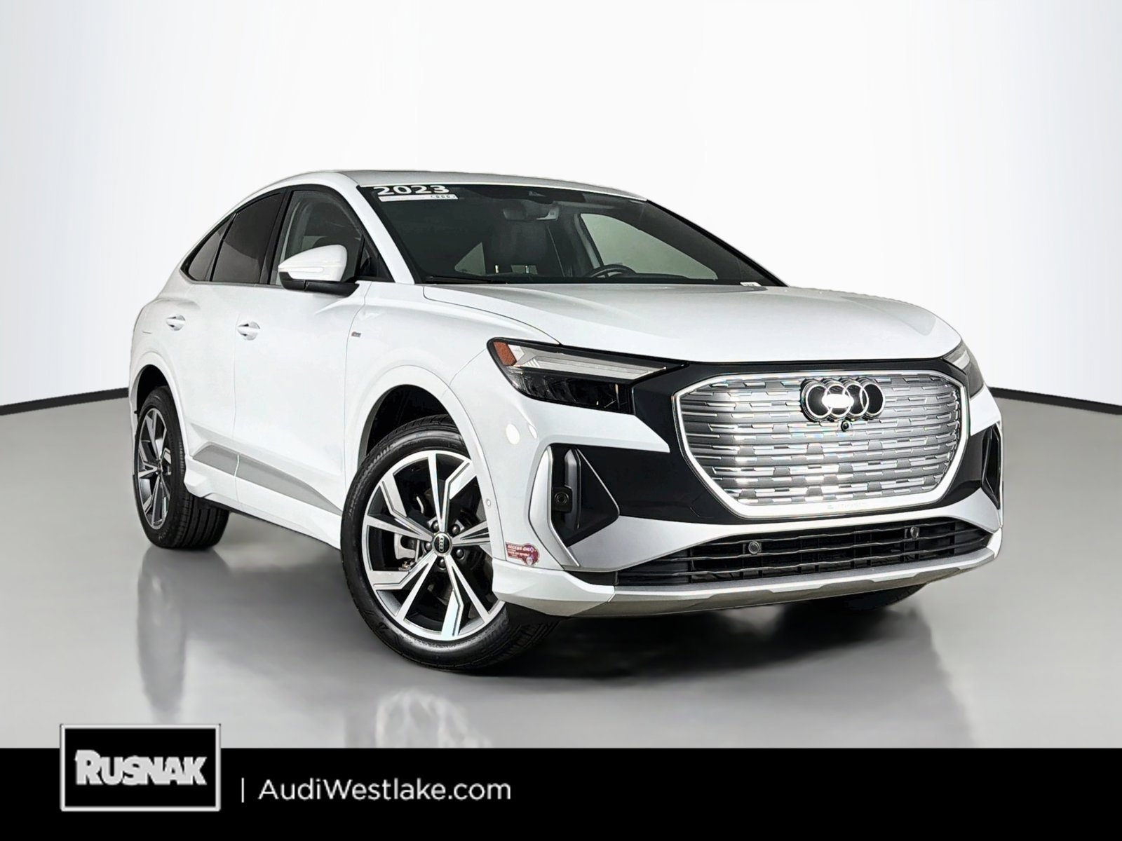 Certified 2023 Audi Q4 e-tron Premium Plus w/ Premium Plus AWD/4WD image 1