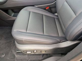 New 2026 Chevrolet Traverse LT w/ Sun and Wheel Package FWD video 4