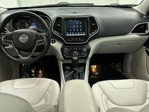 Used 2021 Jeep Cherokee Latitude Lux w/ Sun & Sound Group AWD/4WD image 28
