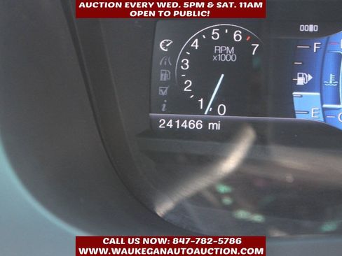Used 2013 Ford Explorer XLT AWD/4WD image 9