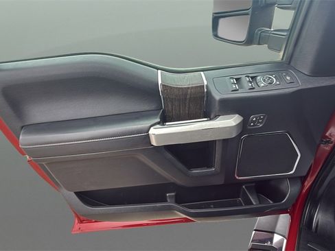 Used 2020 Ford F250 Lariat w/ Lariat Ultimate Package image 12