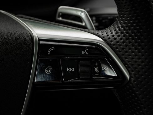 Used 2022 Audi RS e-tron GT w/ Carbon Performance Package image 28