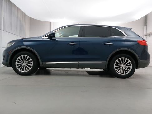 Used 2017 Lincoln MKX Select w/ Select Plus Package image 2