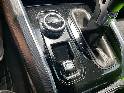 Used 2023 GMC Canyon Elevation w/ Convenience Package image 22