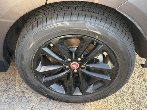 Used 2021 Jaguar F-PACE S AWD/4WD image 12
