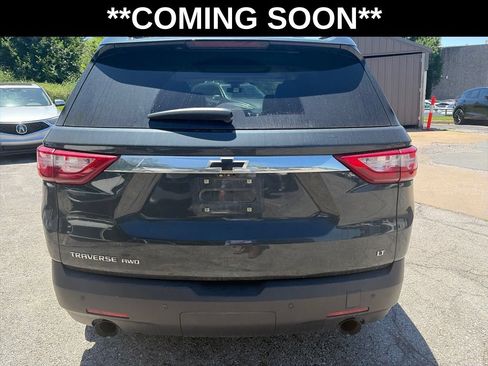 Used 2020 Chevrolet Traverse LT w/ LT Premium Package AWD/4WD image 6
