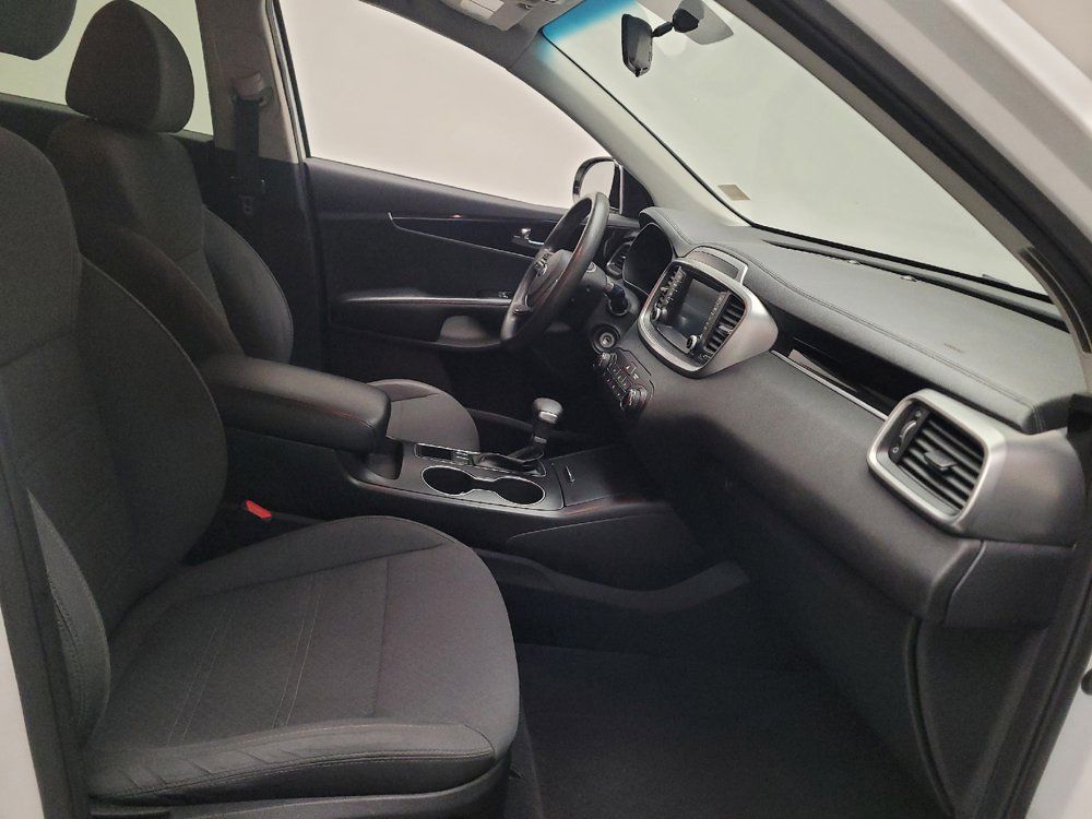Used 2020 Kia Sorento FWD V6 image 21