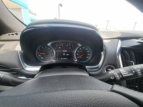 Used 2023 Chevrolet Traverse LT FWD image 24