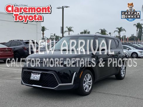 Used 2025 Kia Soul LX FWD image 1
