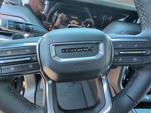 New 2026 GMC Yukon Denali w/ Denali Reserve Package image 26