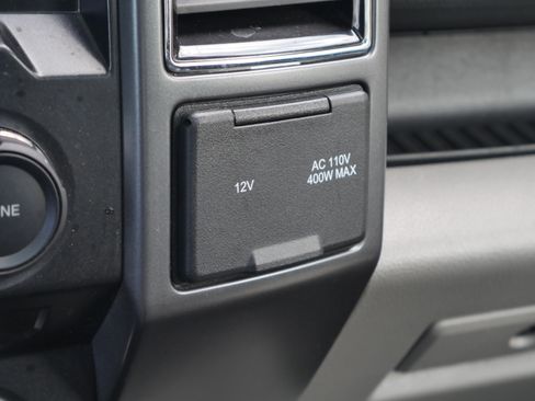 Used 2018 Ford F150 XLT w/ Equipment Group 302A Luxury AWD/4WD image 15