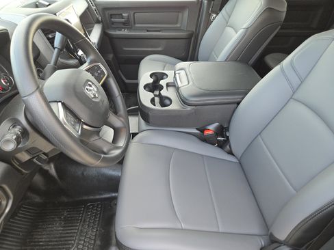 New 2026 RAM 2500 Tradesman w/ Chrome Appearance Group image 10