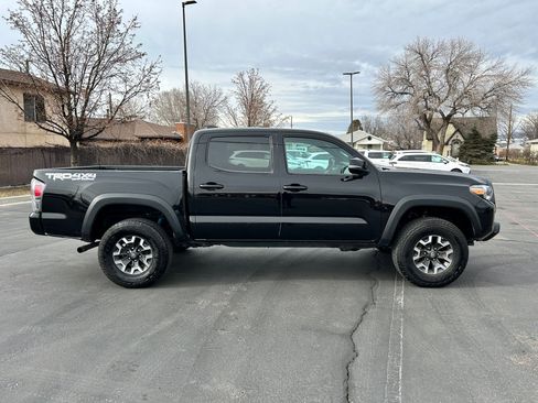 Used 2023 Toyota Tacoma TRD Off-Road w/ Technology Package image 6