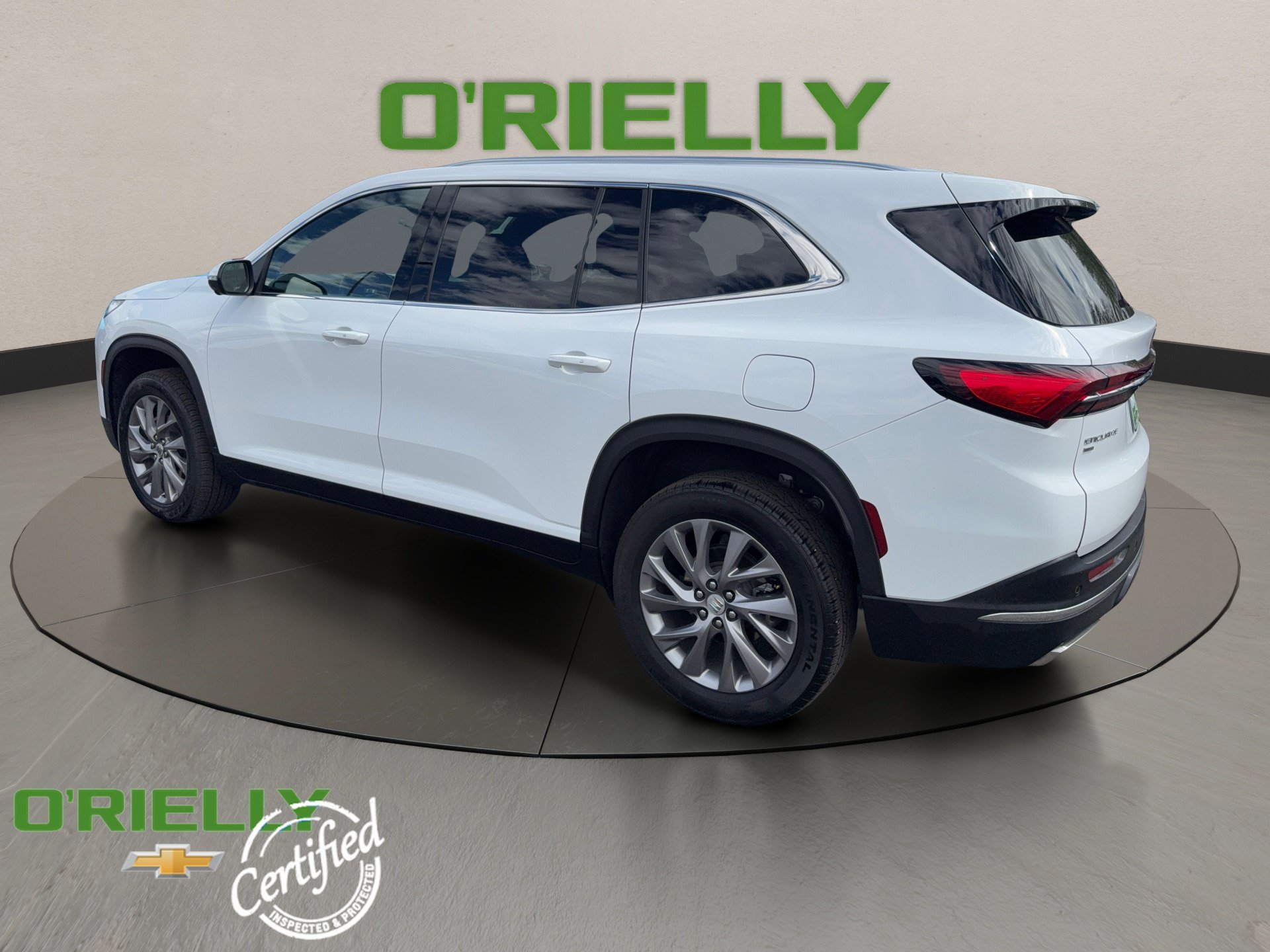 Used 2025 Buick Enclave Preferred AWD/4WD image 4