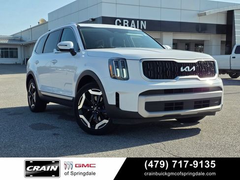 Used 2023 Kia Telluride EX w/ EX Captain's Chair Package FWD image 1