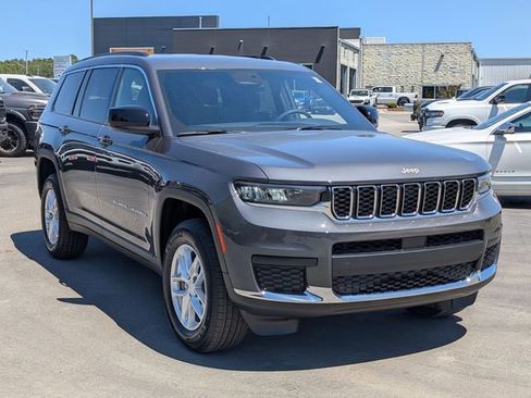 New 2026 Jeep Grand Cherokee L Laredo RWD image 2