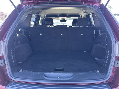 Used 2017 Jeep Grand Cherokee Laredo w/ Quick Order Package 23E image 14