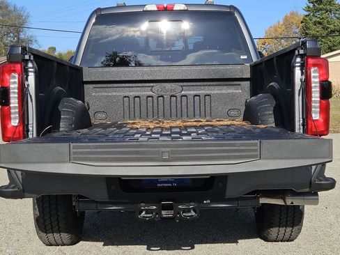 New 2026 Ford F250 Lariat w/ Black Appearance Package image 11