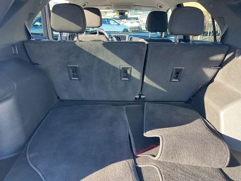 Used 2023 Chevrolet Equinox LT image 51
