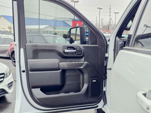 Used 2022 GMC Sierra 3500 AT4 w/ AT4 Preferred Package image 29